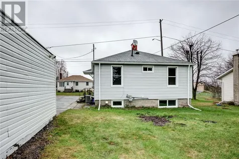 233 Fourth Avenue Lively ON P3Y 1M4