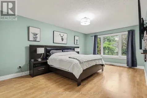 1619 Sequoia Drive Ottawa ON K4C 1C2