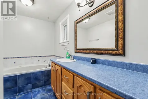 1619 Sequoia Drive Ottawa ON K4C 1C2