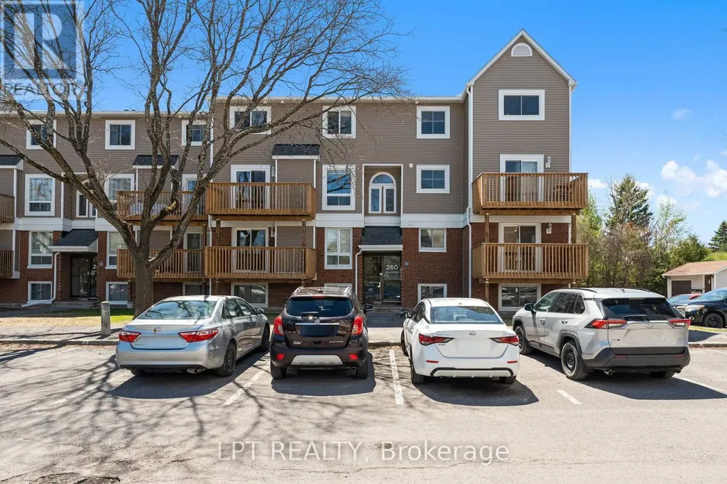 260 Fenerty Court Ottawa ON K2L 3A7