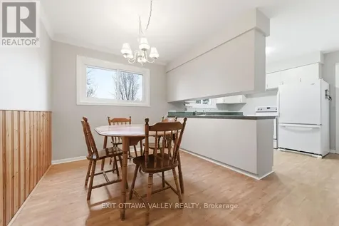12 Claremount Road Deep River ON K0J 1P0