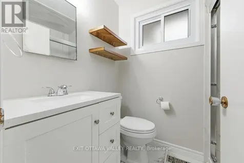 12 Claremount Road Deep River ON K0J 1P0