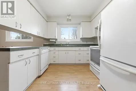 12 Claremount Road Deep River ON K0J 1P0