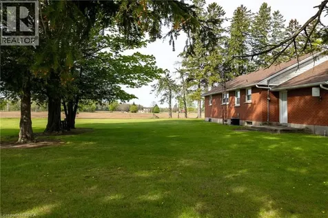 522 Ellis Avenue Brantford ON N3T 5L5