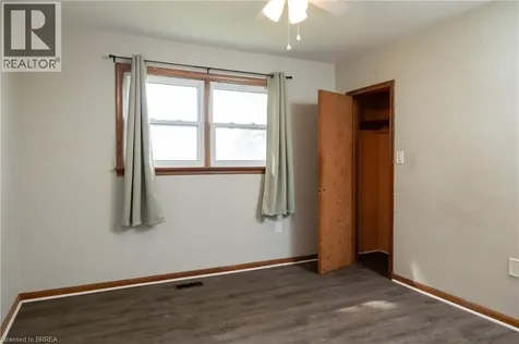 522 Ellis Avenue Brantford ON N3T 5L5