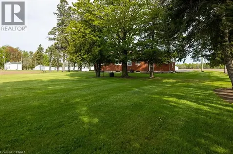 522 Ellis Avenue Brantford ON N3T 5L5