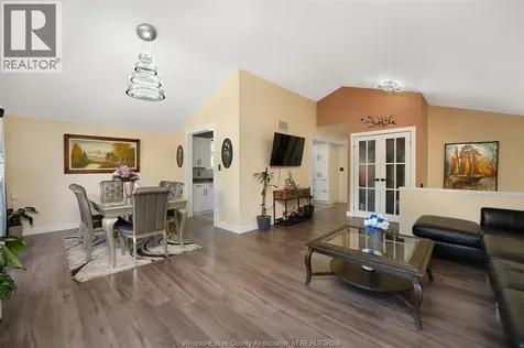 2415 Cabana Road West Windsor ON N9G 1E2