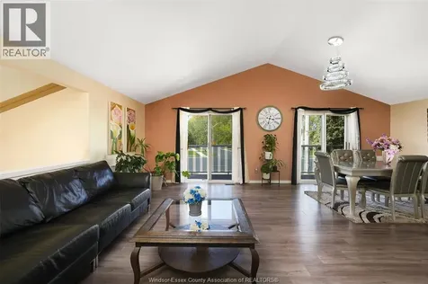2415 Cabana Road West Windsor ON N9G 1E2