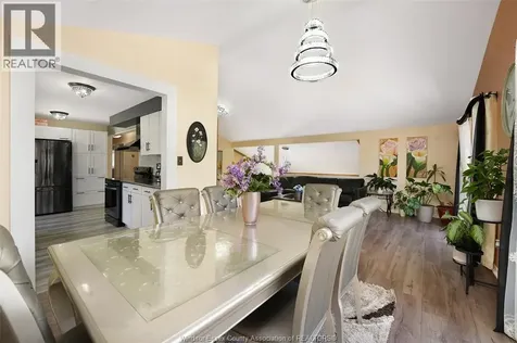 2415 Cabana Road West Windsor ON N9G 1E2