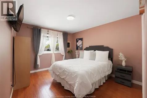 2415 Cabana Road West Windsor ON N9G 1E2