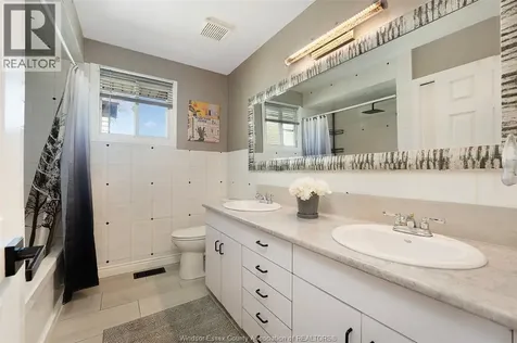 2415 Cabana Road West Windsor ON N9G 1E2