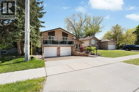 2415 Cabana Road West Windsor ON N9G 1E2
