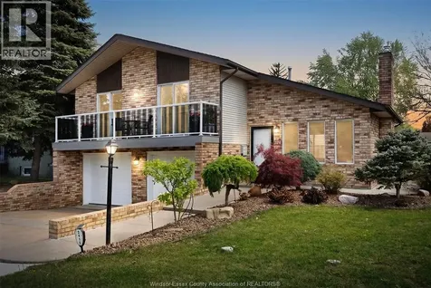 2415 Cabana Road West Windsor ON N9G 1E2