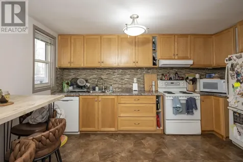 49 Ontario Street Thunder Bay ON P7B 3G1
