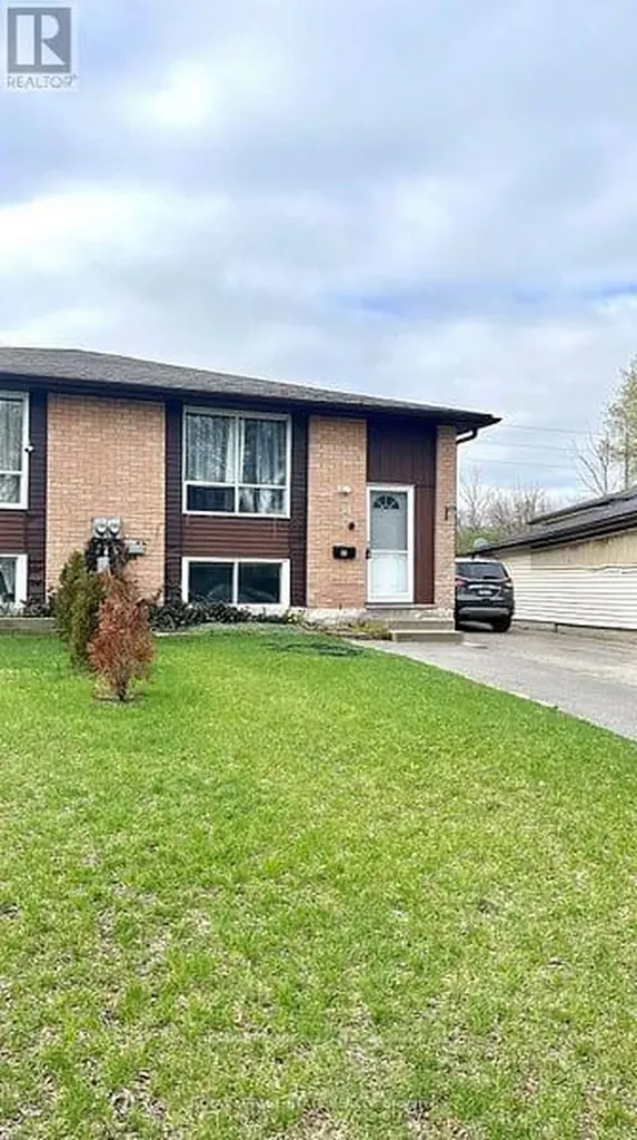 43 Woodlawn Avenue Brantford ON N3V 1A6