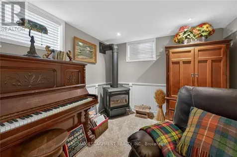 41 Fife Street West Haldimand ON N3W 1J1