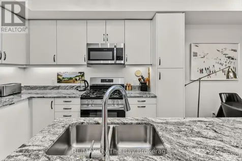 5 Spooner Crescent Collingwood ON L9Y 1T3
