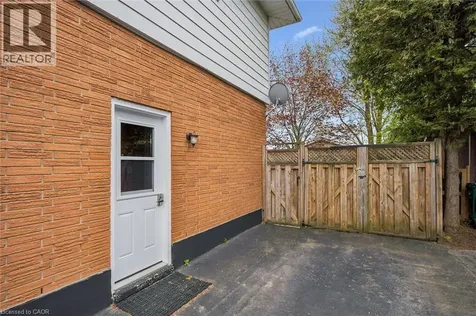 105 Oriole Parkway Elmira ON N3B 1C2