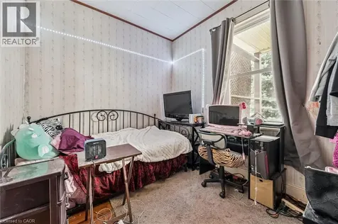 27 Roseview Avenue Cambridge ON N1R 4A5