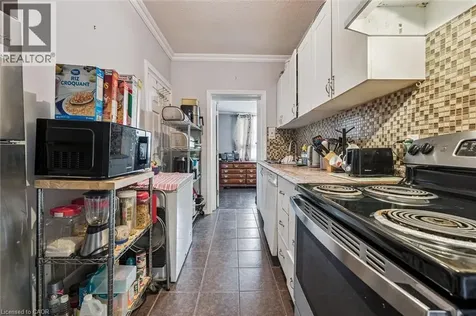 27 Roseview Avenue Cambridge ON N1R 4A5