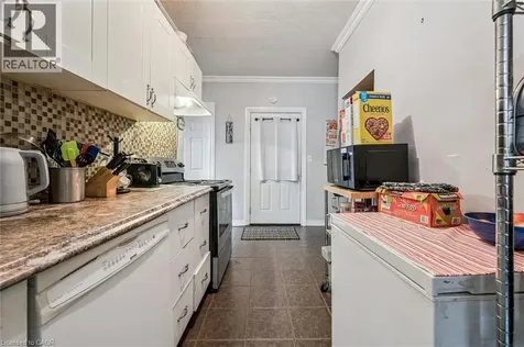 27 Roseview Avenue Cambridge ON N1R 4A5