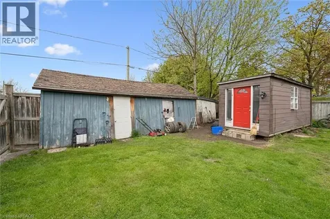 27 Roseview Avenue Cambridge ON N1R 4A5
