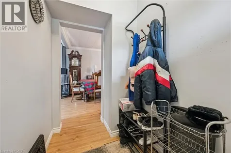 27 Roseview Avenue Cambridge ON N1R 4A5