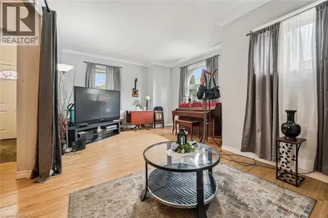 27 Roseview Avenue Cambridge ON N1R 4A5