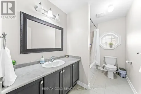 10 Rougebank Avenue Caledon ON L7C 3V1