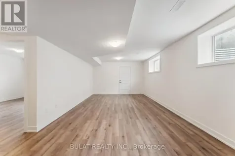 1361 Kitchener Avenue Ottawa ON K1V 6W1