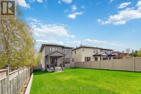 1361 Kitchener Avenue Ottawa ON K1V 6W1