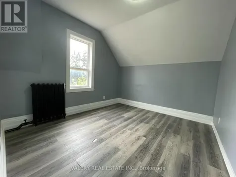 49 Madison Avenue North Kitchener ON N2H 2Z5