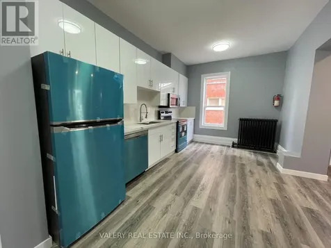 49 Madison Avenue North Kitchener ON N2H 2Z5