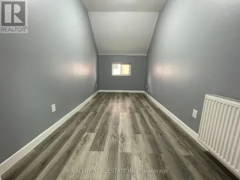 49 Madison Avenue North Kitchener ON N2H 2Z5
