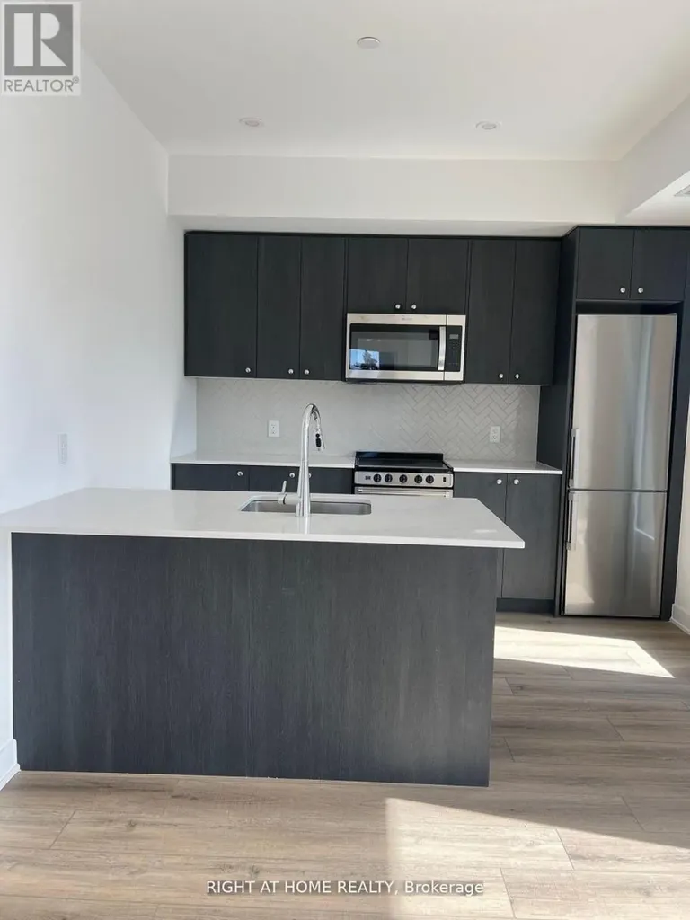 312 Erb Street West Waterloo ON N2L 1W3