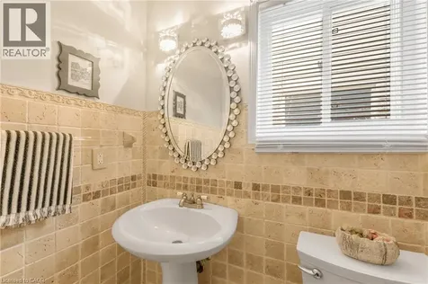176 Osborn Avenue Brantford ON N3T 6S7