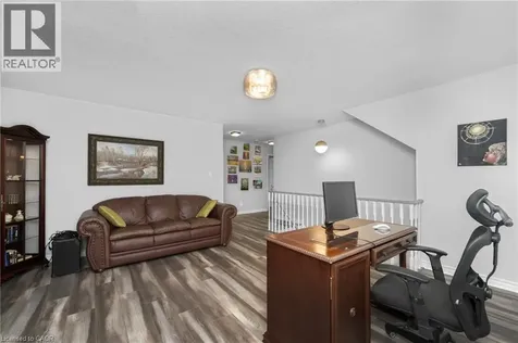 176 Osborn Avenue Brantford ON N3T 6S7