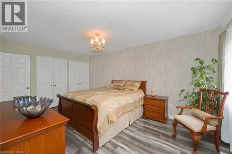 176 Osborn Avenue Brantford ON N3T 6S7