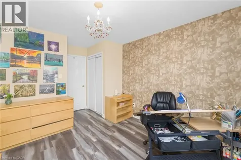 176 Osborn Avenue Brantford ON N3T 6S7