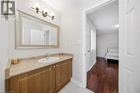 884 Stoutt Crescent Milton ON L9T 7R1