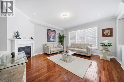 884 Stoutt Crescent Milton ON L9T 7R1