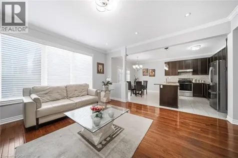 884 Stoutt Crescent Milton ON L9T 7R1