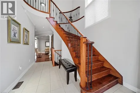 884 Stoutt Crescent Milton ON L9T 7R1