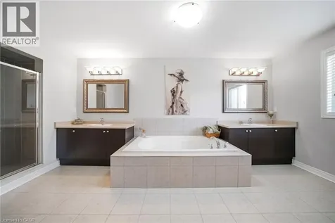 884 Stoutt Crescent Milton ON L9T 7R1