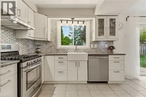 17 Piper Place Caledonia ON N3W 1G9