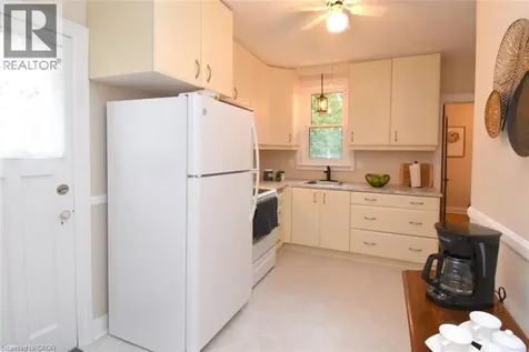 8 Norwood Road Hamilton ON L8S 3P9