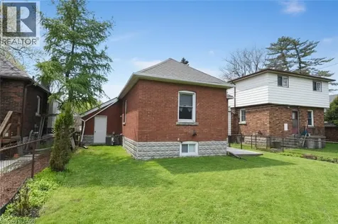 8 Norwood Road Hamilton ON L8S 3P9