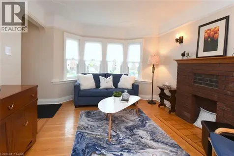 8 Norwood Road Hamilton ON L8S 3P9