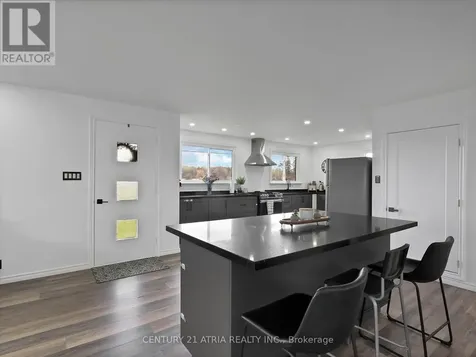 6552 Yonge Street Innisfil ON L0L 1K0