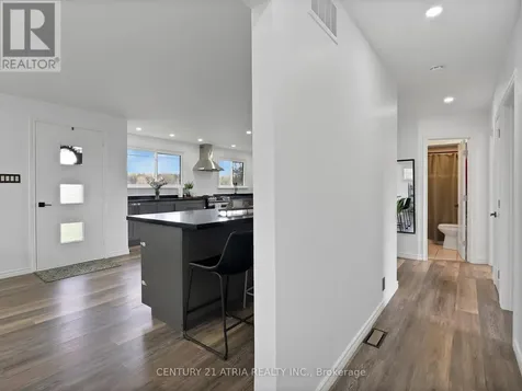 6552 Yonge Street Innisfil ON L0L 1K0